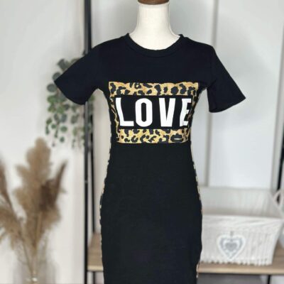 Robe T-Shirt Noire – Motif "LOVE" & Détails Léopard
