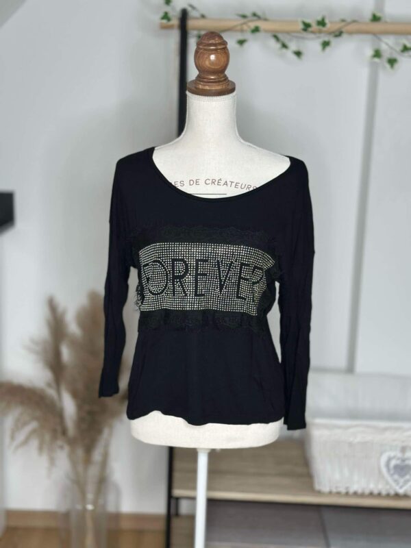T-shirt Noir "FOREVER" – Manches Longues & Détail Strassé