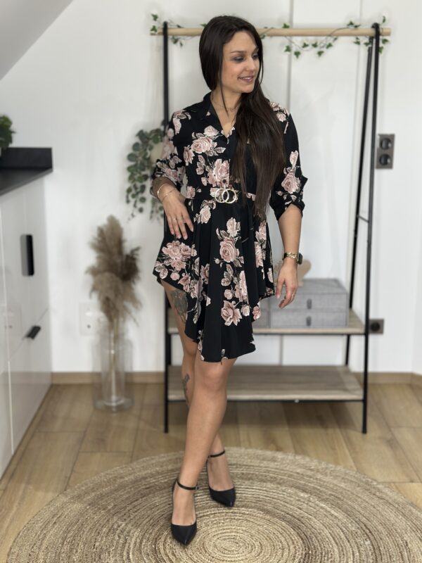Robe chemise noire à fleurs avec ceinture